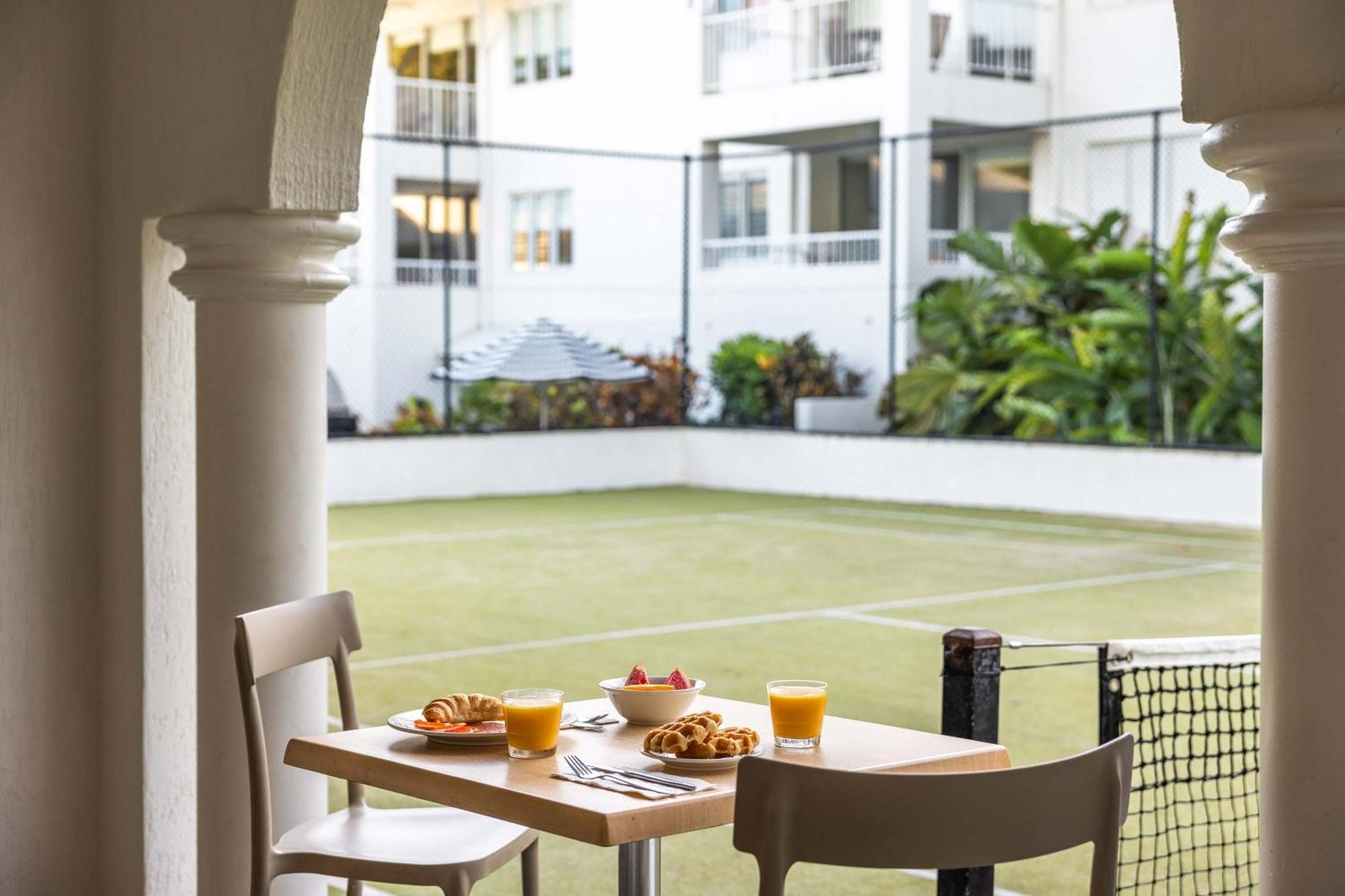 Hotel Mantra PortSea Port Douglas Esterno foto